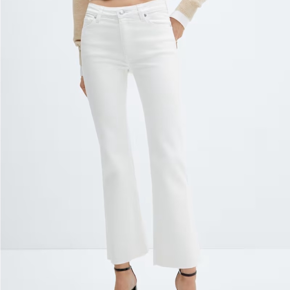 NWT Mango MNG Sienna Kick Flare Crop in White High Rise (USA Size 1)